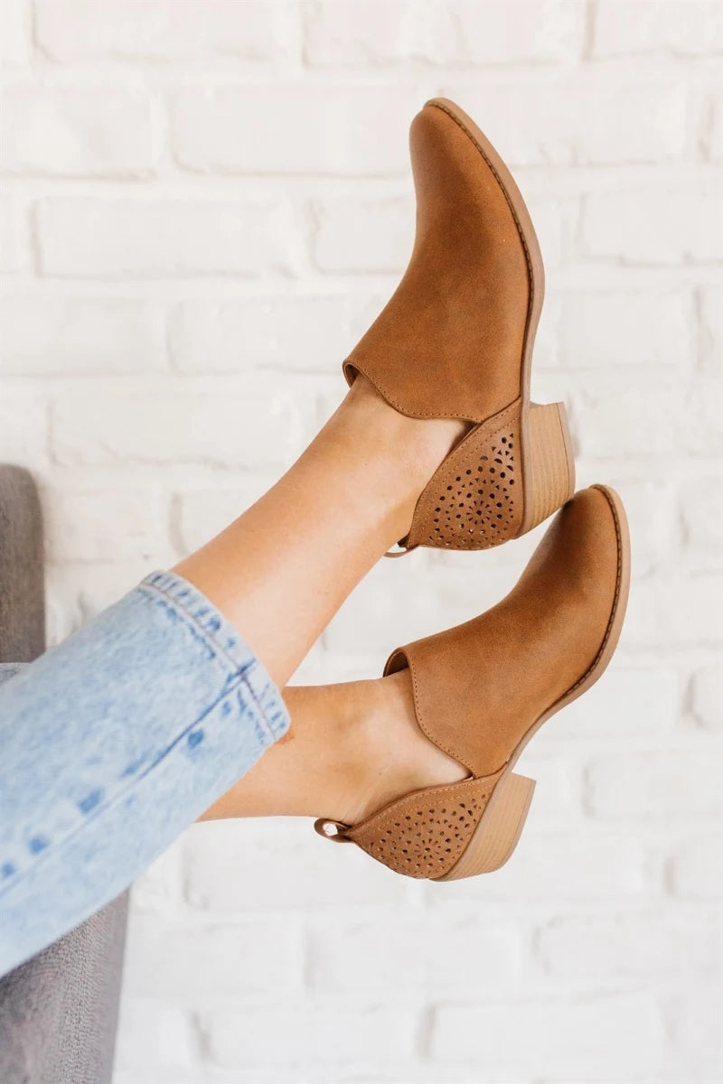 Women Shoes Retro Mesh Ankle Square Heels Boots Female Slip On Mid Heels Casual Botas