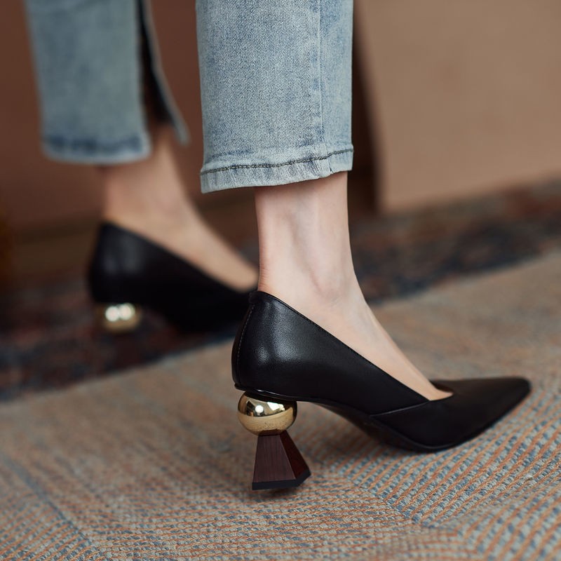 Women's Small Leather Shoes With Pointed Toe Mother High Heels