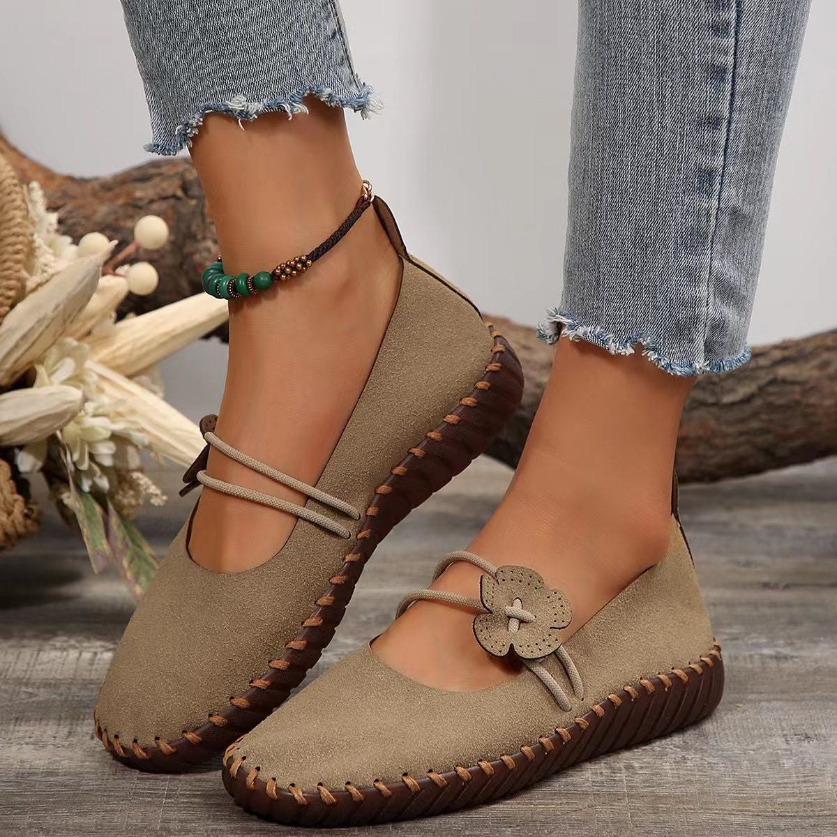 Retro Lightweight Womens Breathable Round-toe Shoes With Soft Soles