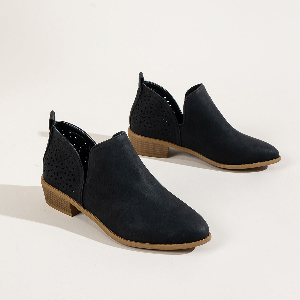 Women Shoes Retro Mesh Ankle Square Heels Boots Female Slip On Mid Heels Casual Botas