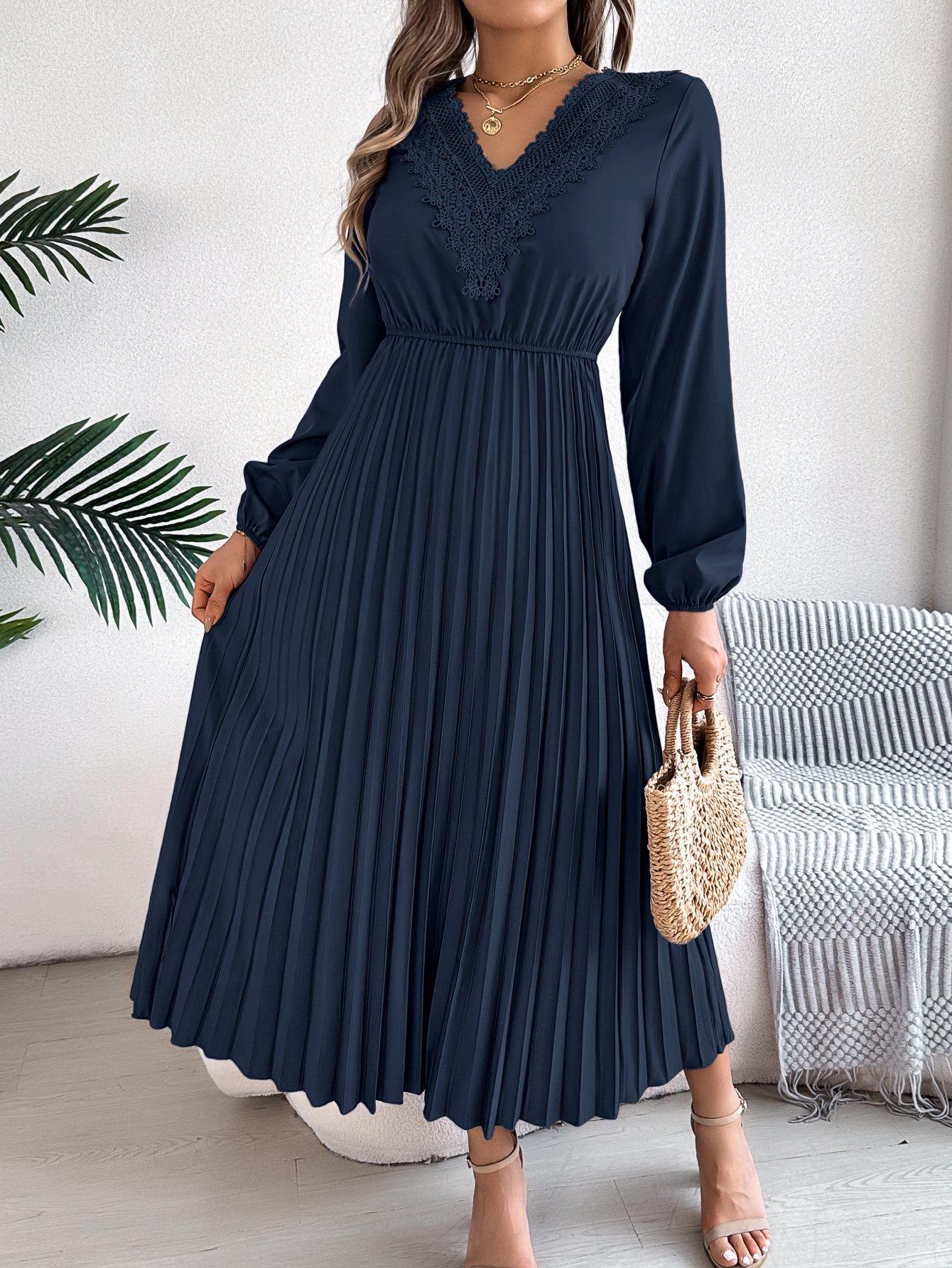 Women's Elegant V Neck Lace Tie Waist Pleated Maxi Dress